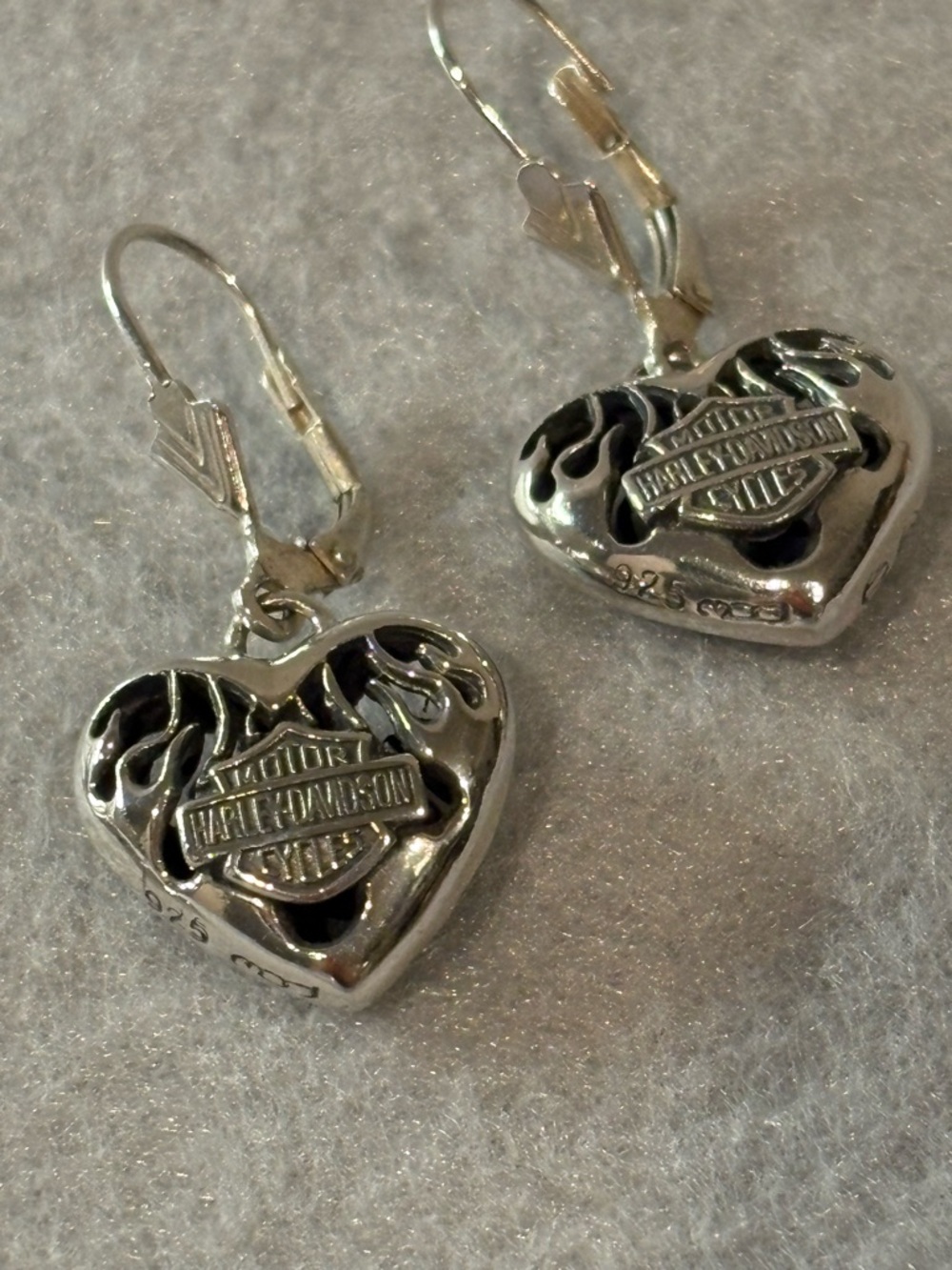 Harley-Davidson Silver Heart Logo Dangle Earrings set of 2 (925) - Picture 5 of 8